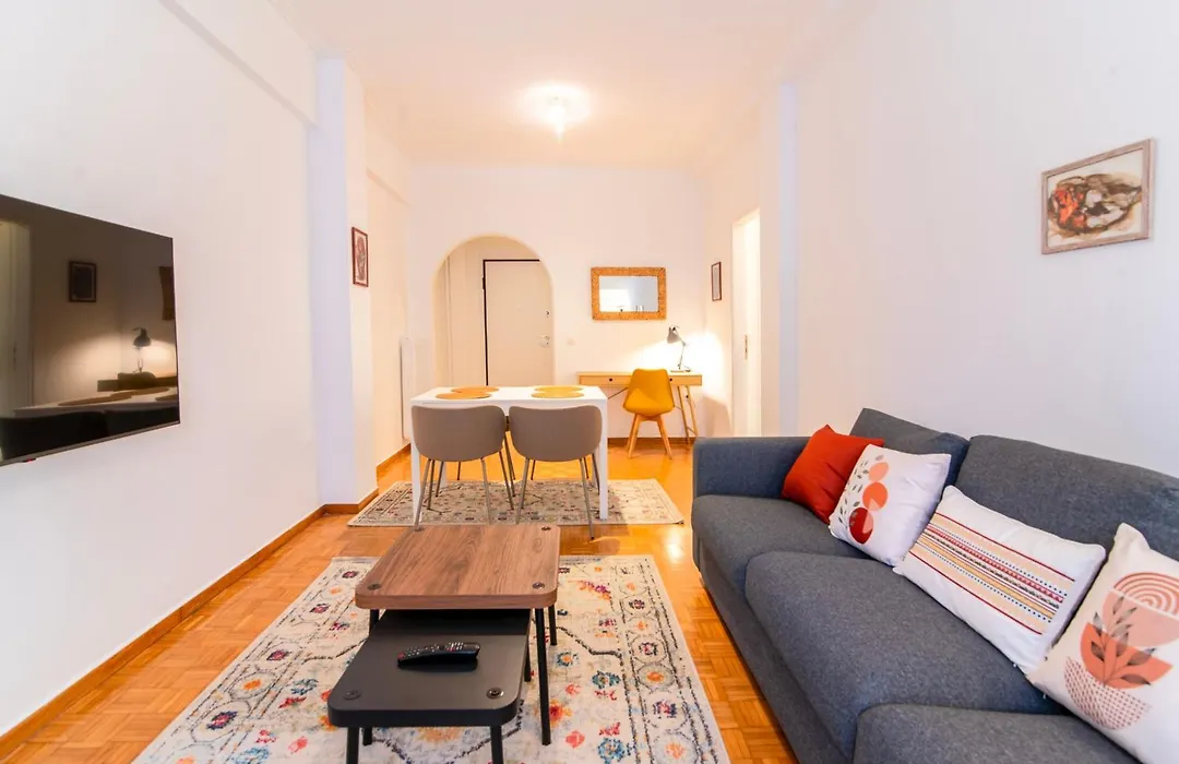 Modern 2-bedroom Next To Caravel *